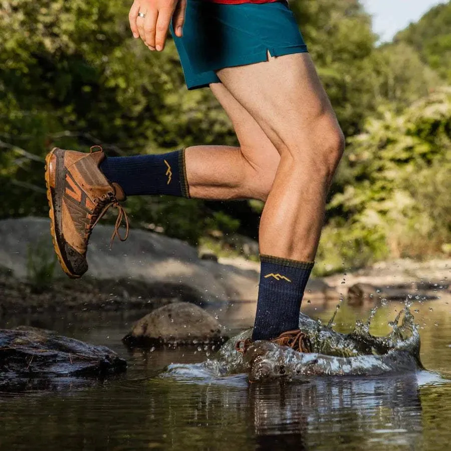 Darn Tough Hiker Boot Midweight with Full Cushion Socks