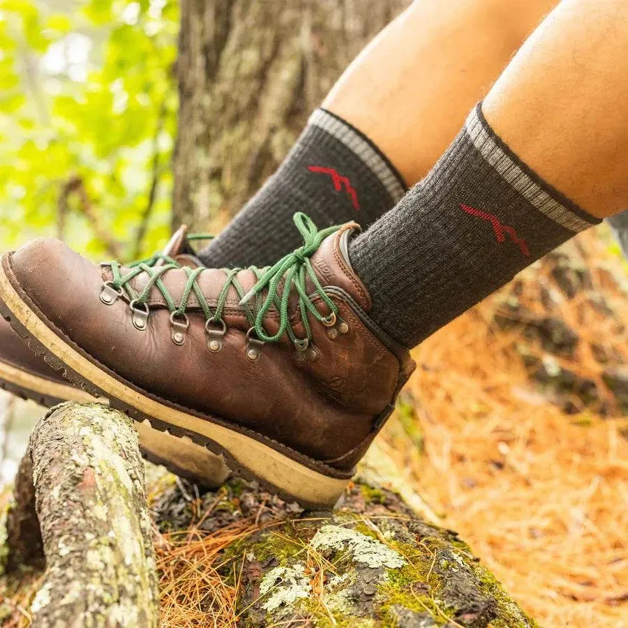 Darn Tough Hiker Boot Midweight with Full Cushion Socks
