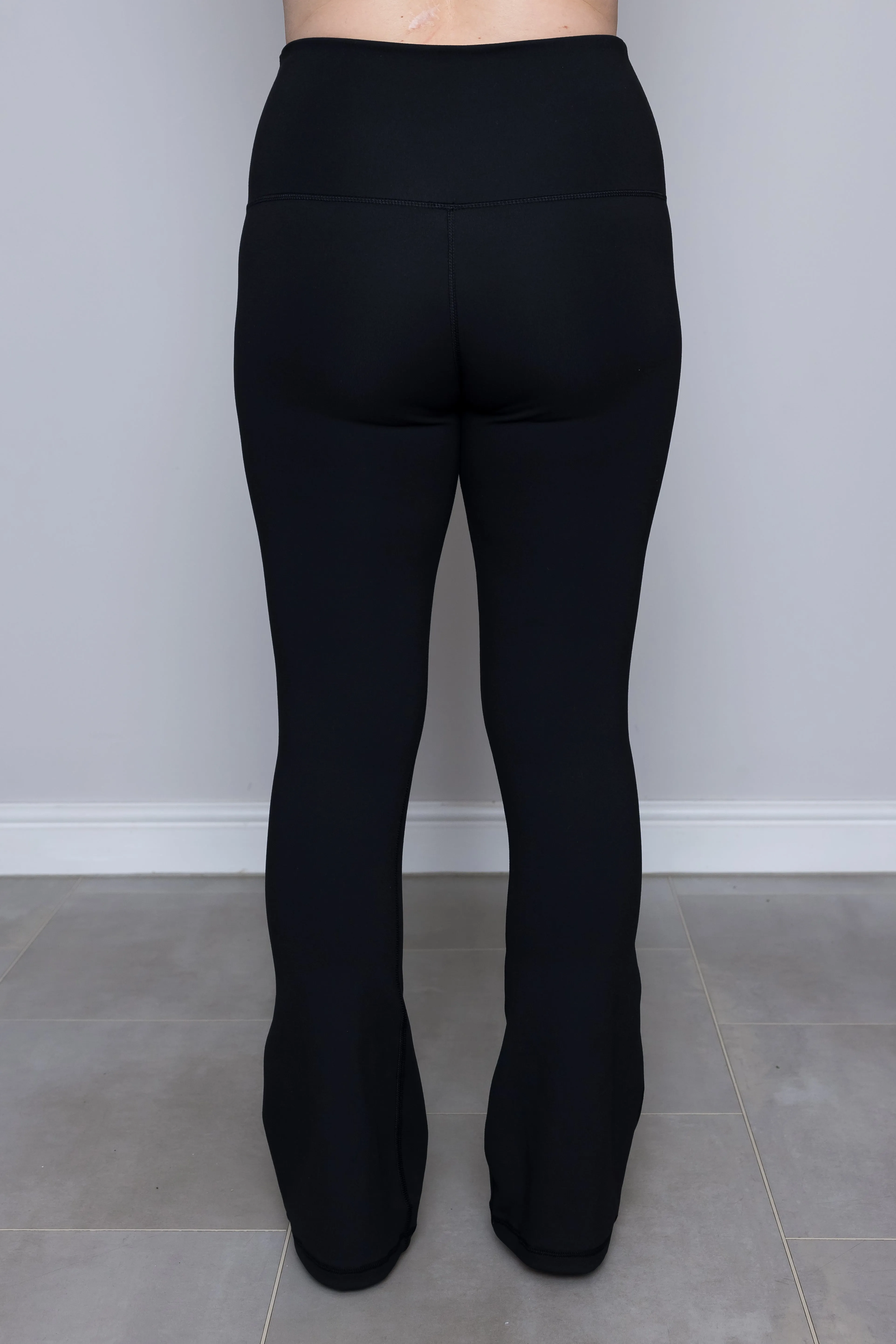 Flared Body Sculpt Black 2 Pocket Full Leggings